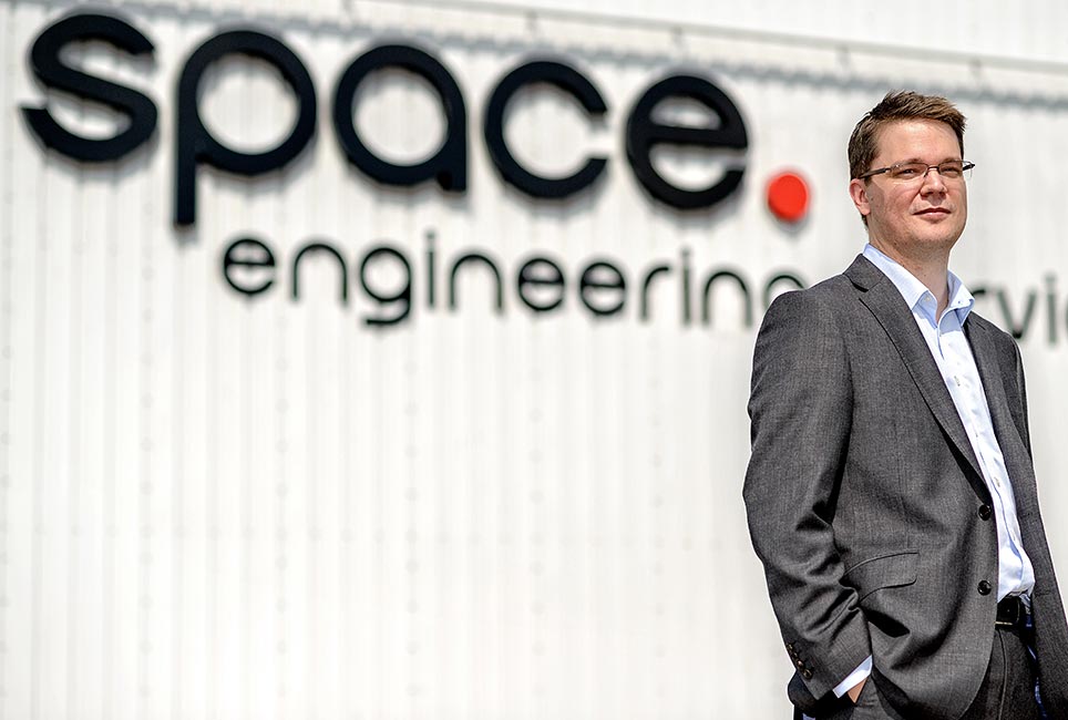 Corporate Photography by Peter Ashby-Hayter: for Space engineering