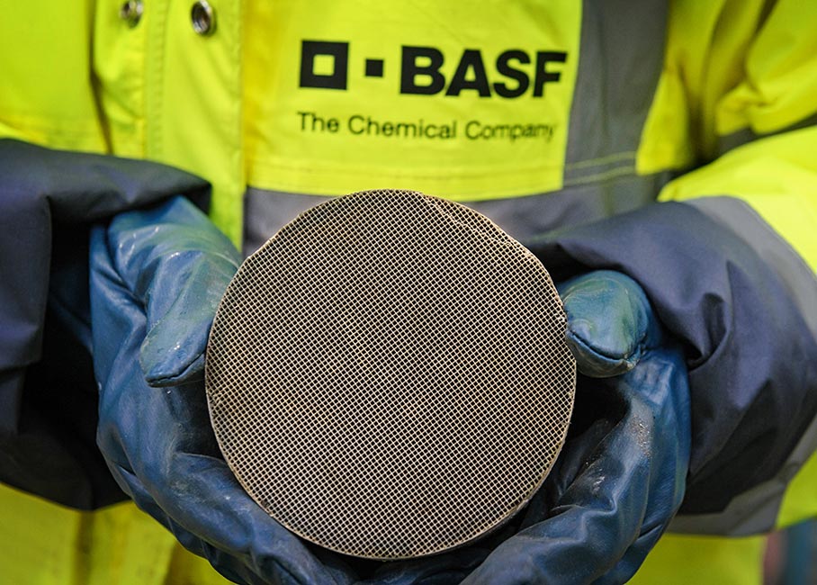 Industrial photography by Peter Ashby-Hayter: BASF Metals Recycling